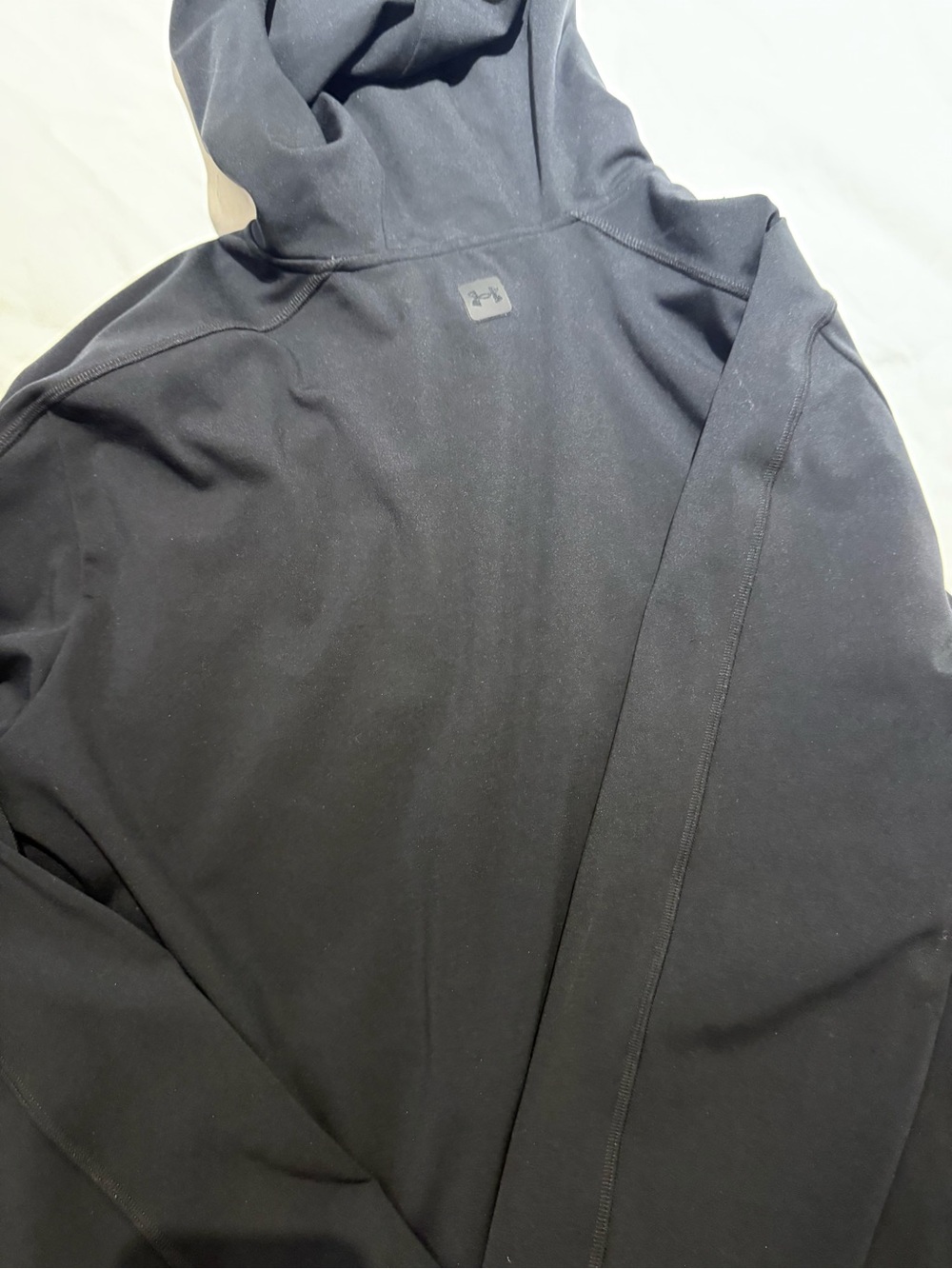 Under Armour Men’s Black Lightweight Hooded Zip Jacket - Picture 4 of 4